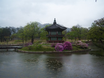 neo-confucian island in lake